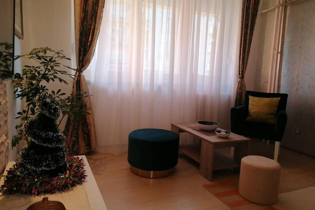 Oasis Felix Apartment Belgrado Exterior foto