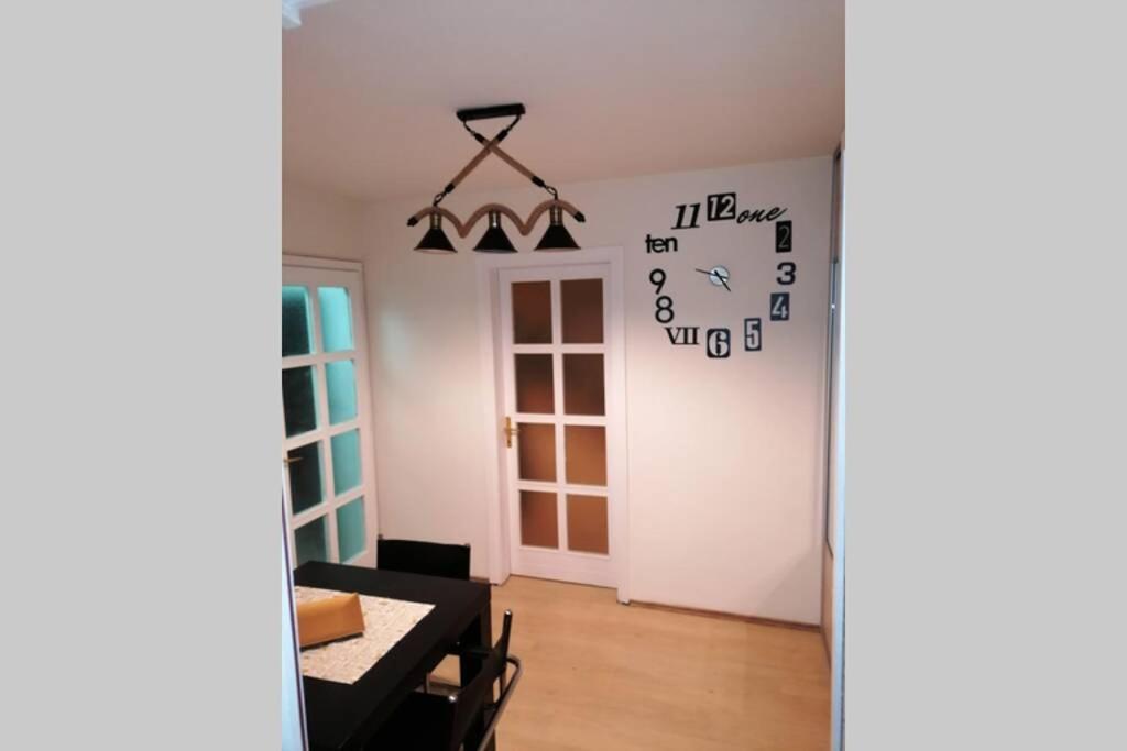 Oasis Felix Apartment Belgrado Exterior foto