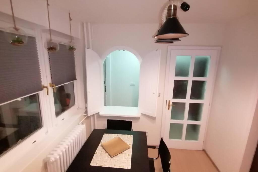 Oasis Felix Apartment Belgrado Exterior foto